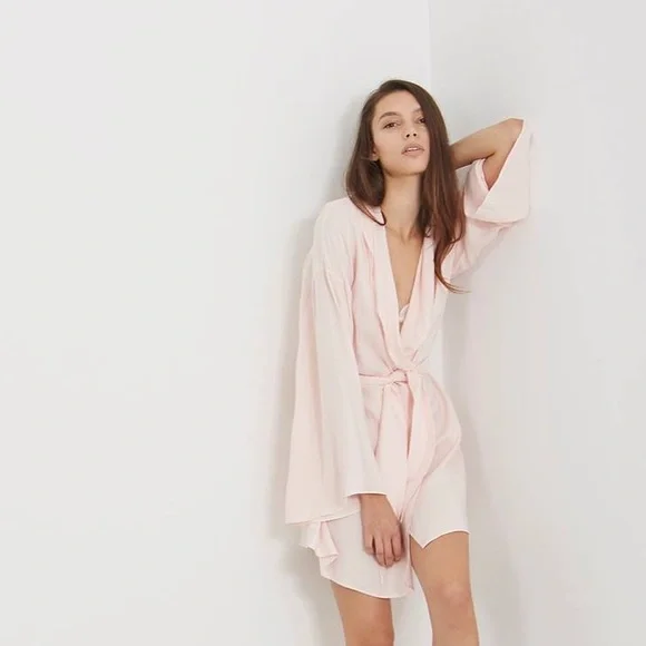 KEEPSAKE the Label Blush Women's Robe - Picture 1 of 1